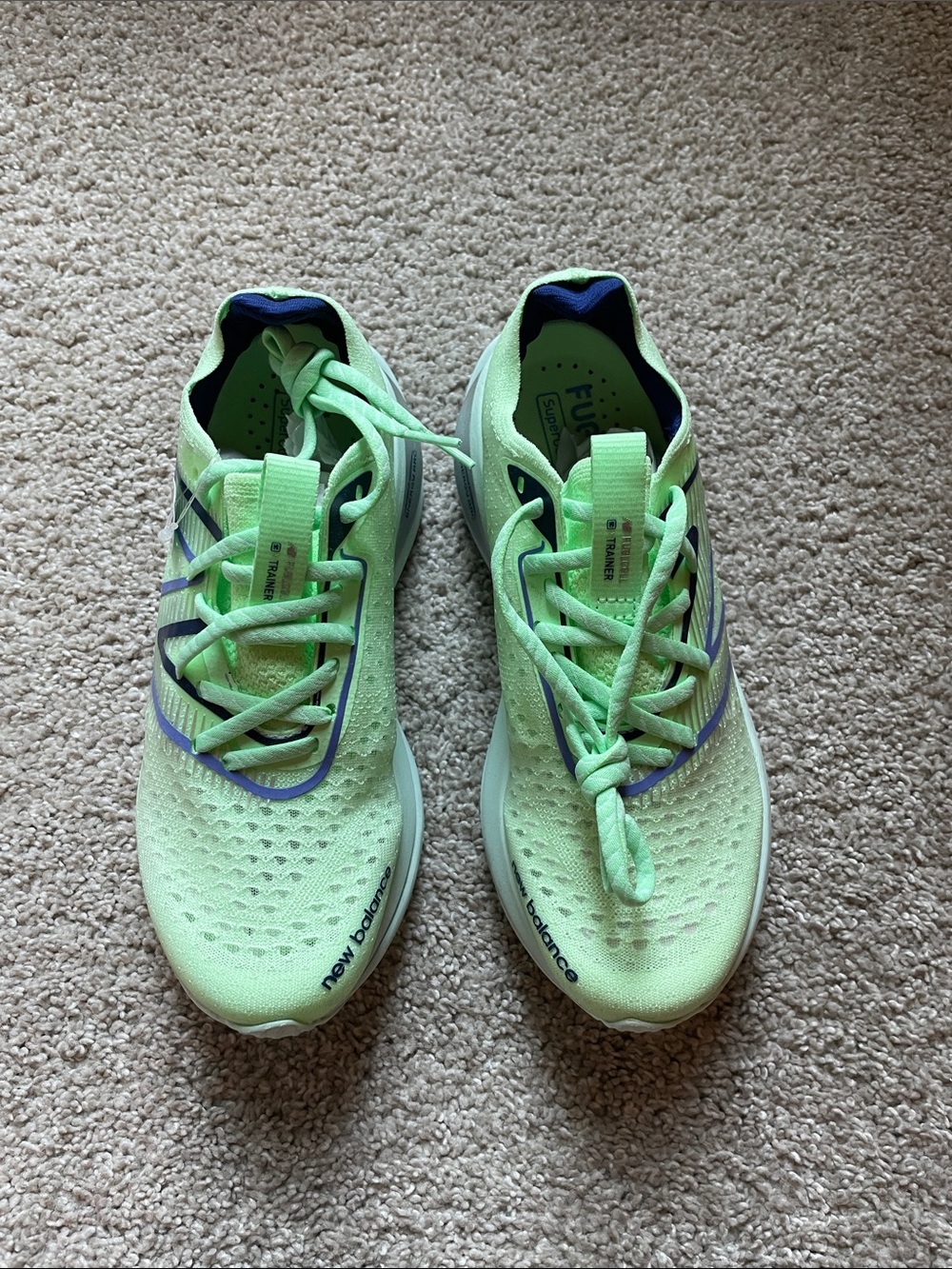 New Balance fuel cell supercomp trainer V1